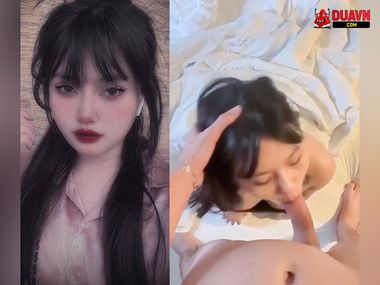 Em mặt xinh bú cu lút cán